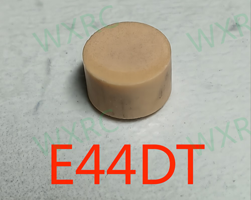 E44DT.jpg